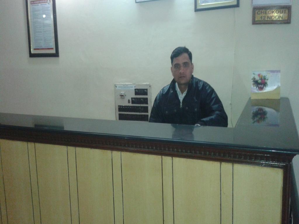 Hotel Sagar آغْرا المظهر الخارجي الصورة